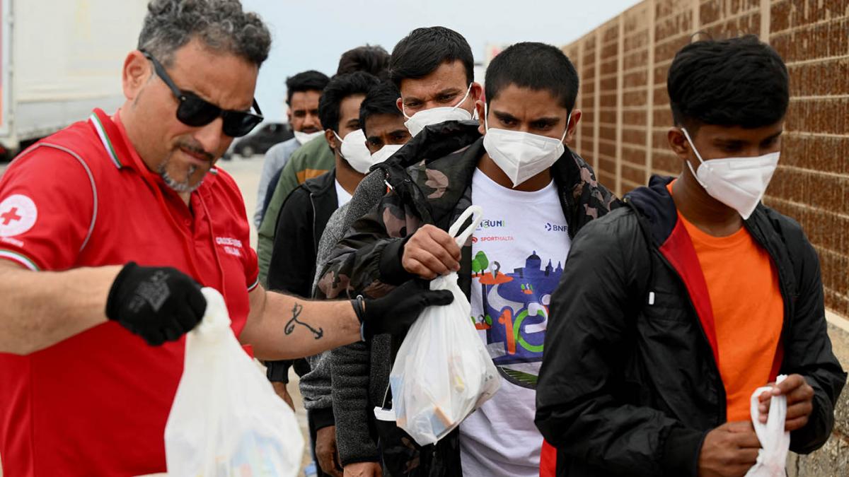 Desde el Vaticano se insiste en un abordaje humanitario e inclusivo respecto a los migrantes que llegan a Europa Foto Archivo