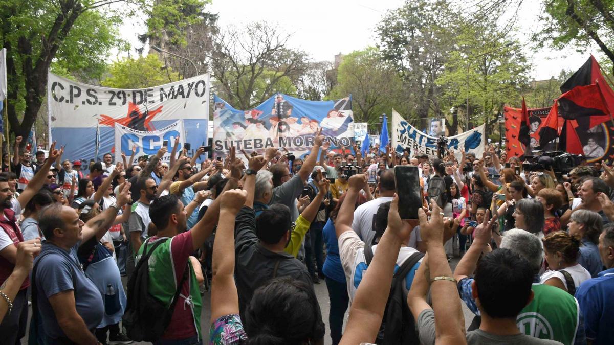 El reclamo de los gremios docentes Foto Pablo Aeli