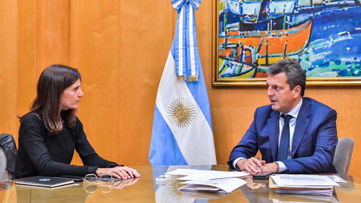 La iniciativa fue relanzada el 24 de abril de este ao por el ministro de Economa y candidato presidencial de Unin por la Patria Sergio Massa y la directora ejecutiva de la Administracin Nacional de la Seguridad Social Fernanda Raverta Foto Alej