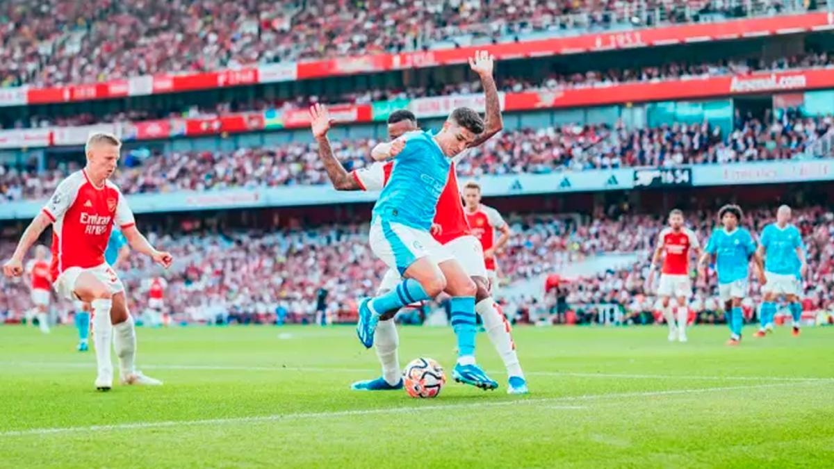 Julin lvarez fue titular en la derrota del Manchester City 