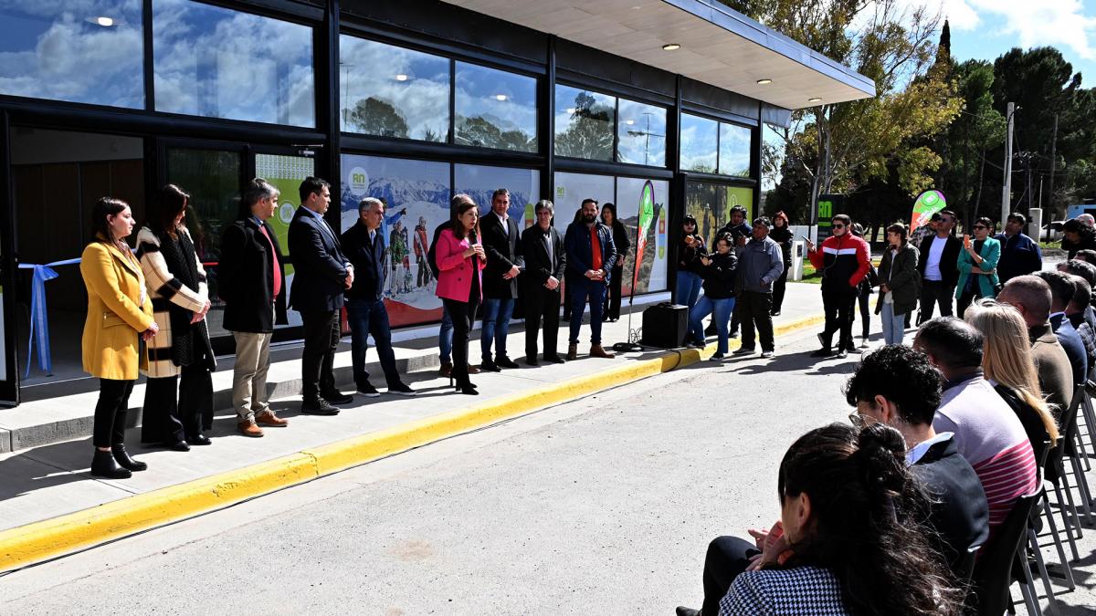 Carreras destac las obras realizadas para la proyeccin turstica como la ruta provincial o el camping del Balneario La Lobera Foto Marcelo Ochoa