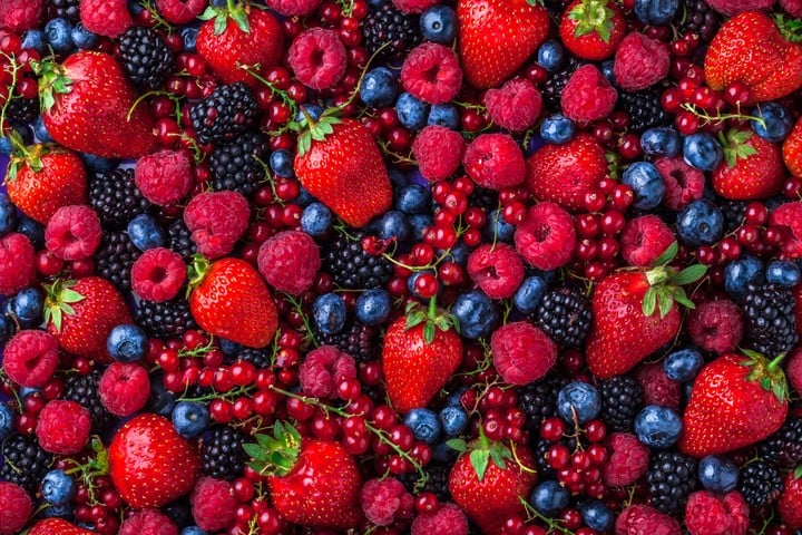 Frutos rojos, pilares de la dieta MIND . Foto Shutterstock.