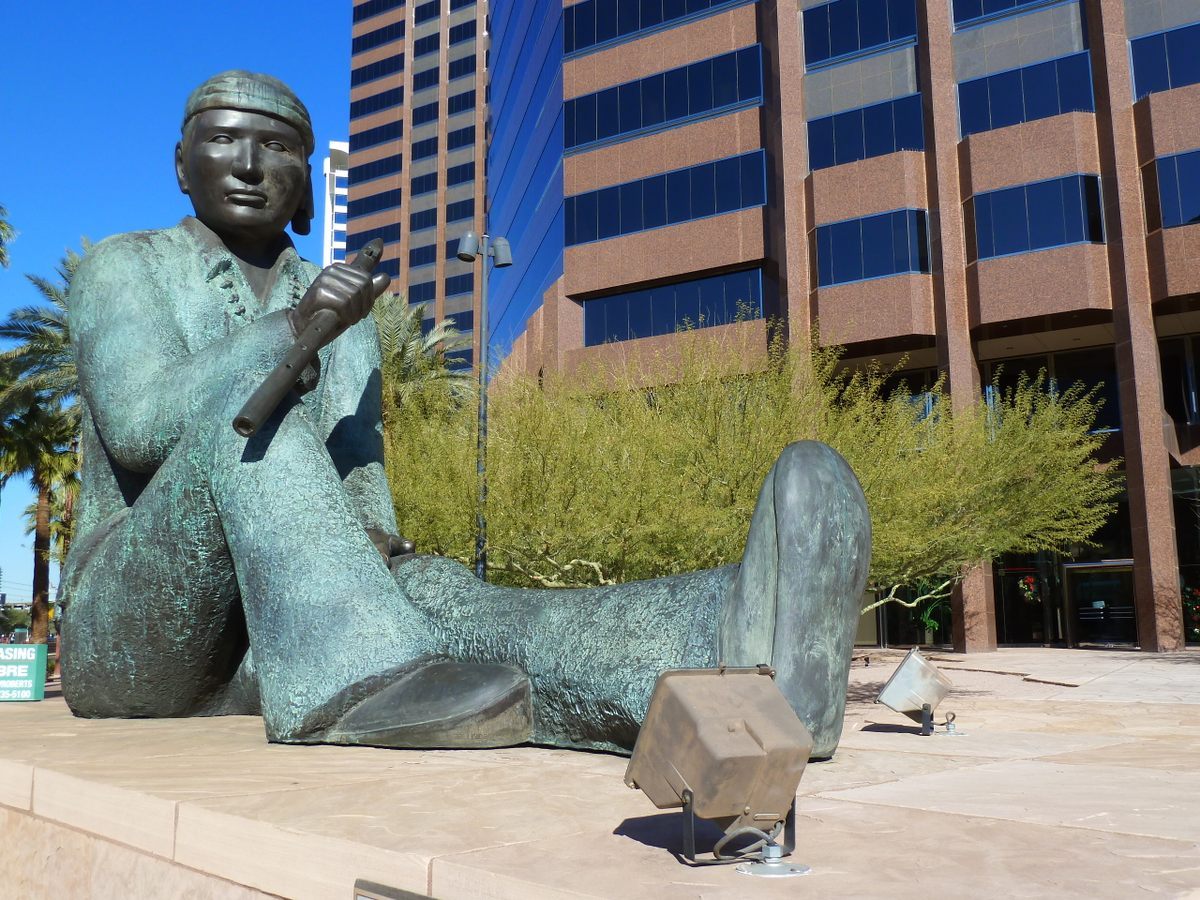 El tributo a los hablantes de códigos navajos en Phoenix, Arizona. 