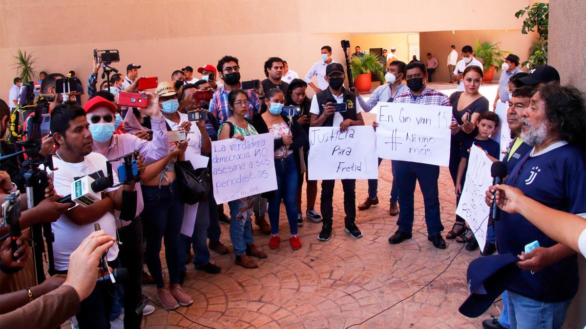 Manifestaciones en Chilpacingo por los ataques a periodistas Foto AFP