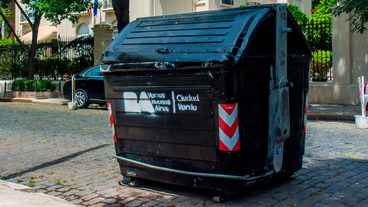 Otro de los cambios polmicos fue la suba del 400 de las multas a quienes vendan mercadera en la va pblica sin permiso Foto Prensa