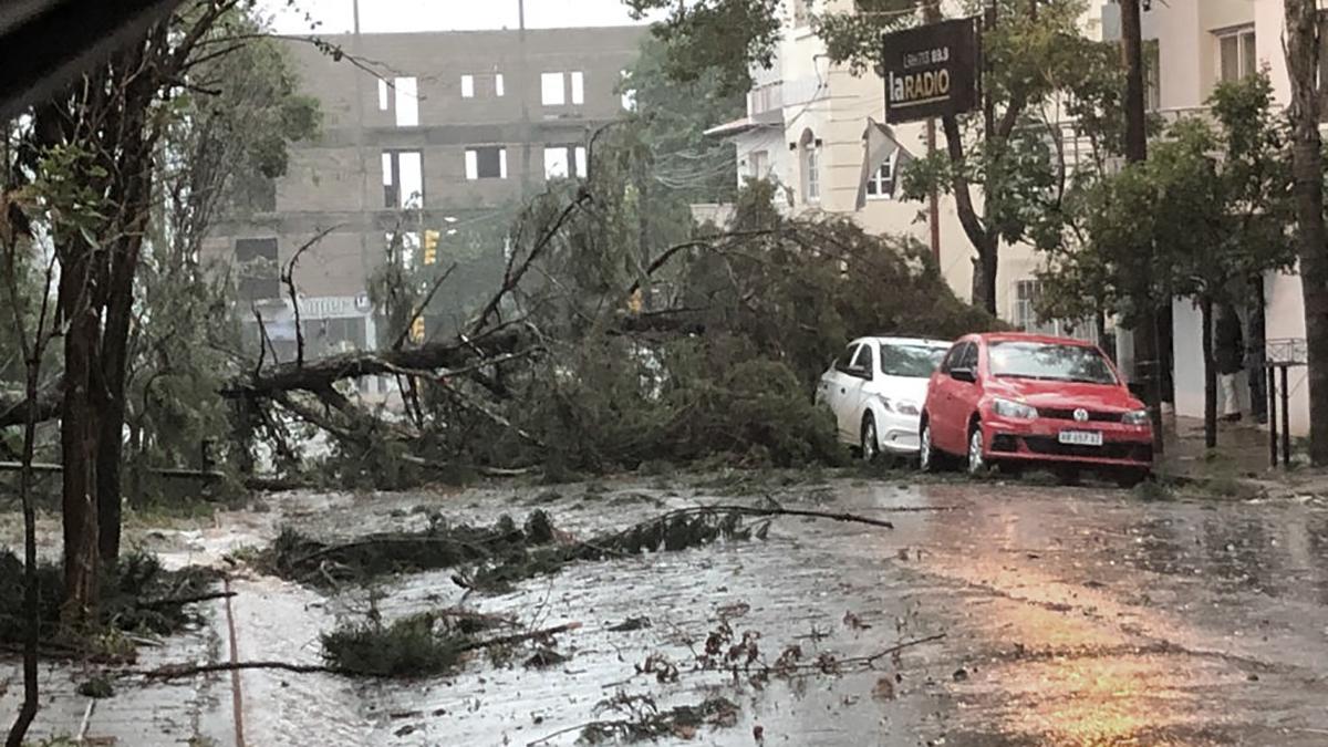 El color rojo que implica fenmenos meteorolgicos excepcionales con potencial de provocar emergencias o desastres Foto Twitter