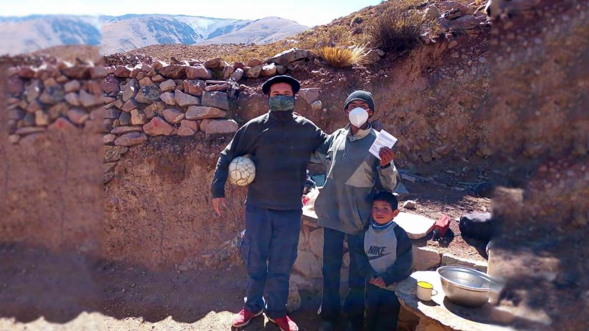 Fusaro trabaja tambin en aquellos sitios que se encuentran a miles de metros sobre el nivel del mar como el cerro Chai el ms alto de los Andes jujeos