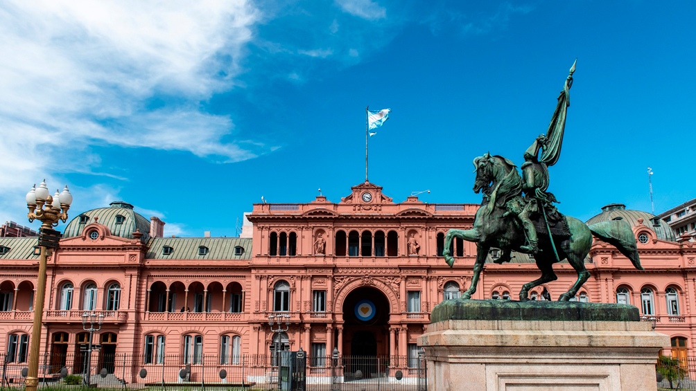 Est previsto que a las 1730 Milei le tome juramento a los ministros en el Saln Blanco de la Casa Rosada