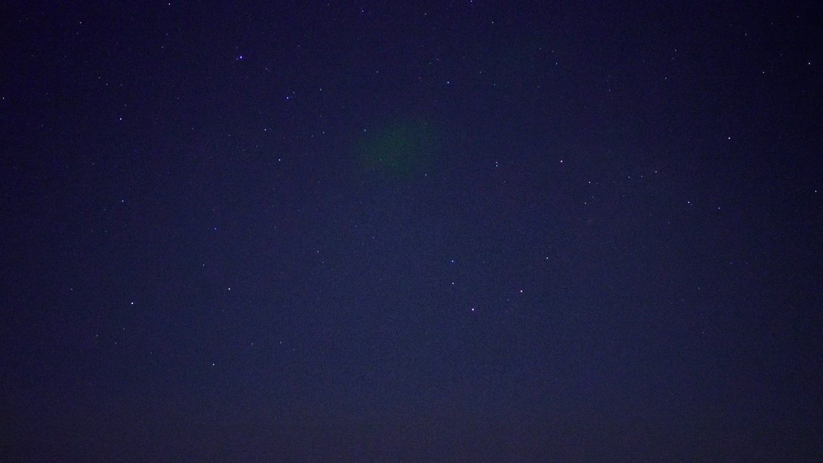 Los fantasmas verdes son causados ​​por el oxígeno atómico excitado y el polvo de asteroides.