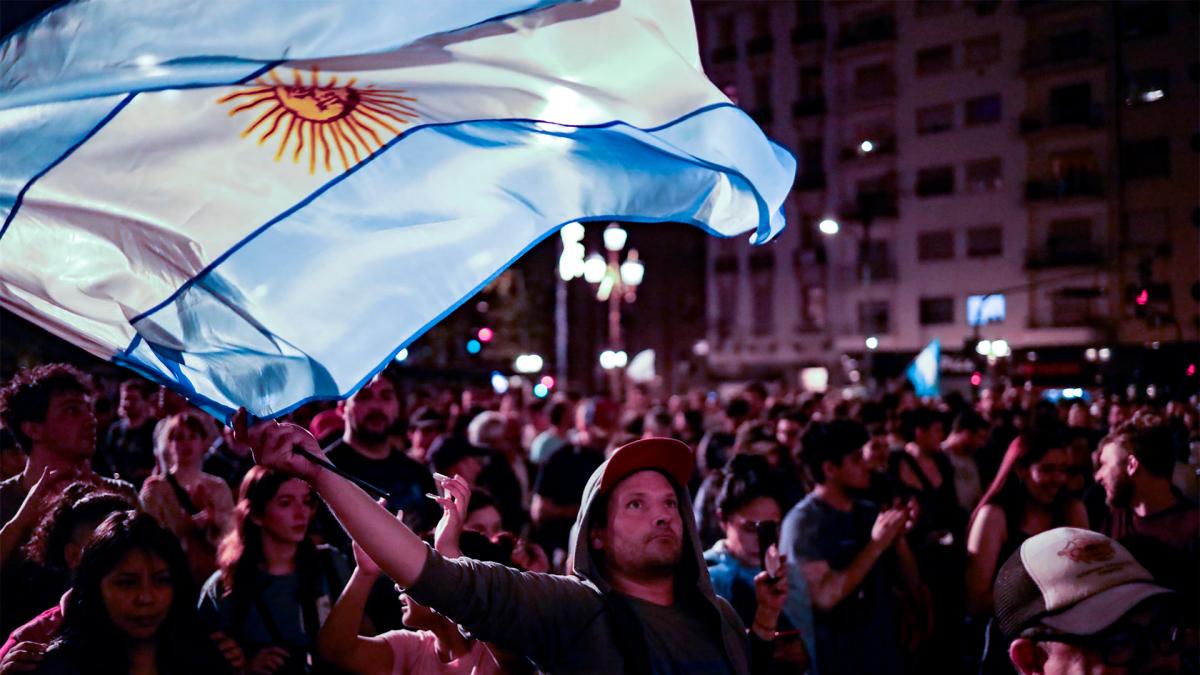 Las protestas contra el DNU tuvieron su epicentro en las puertas del Congreso de la Nacin Foto Cris Sille