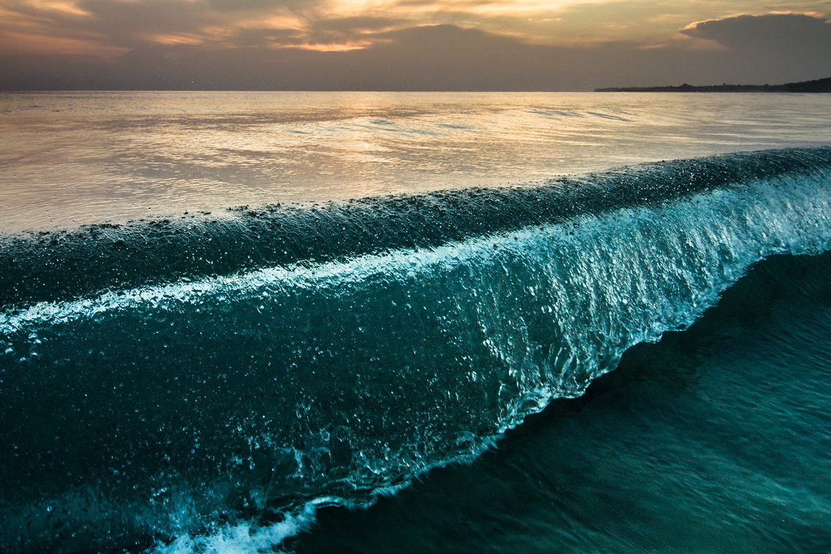 La Tierra no siempre tuvo agua; tuvo que llegar lentamente a través de millones de colisiones extraterrestres. 