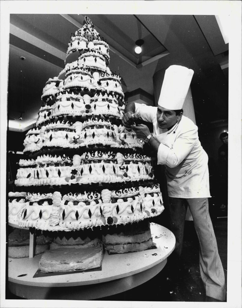 El 18 de julio de 1983, el Hotel Sheraton-Wentworth de Sydney construyó lo que llamaron "la pavlova más grande del mundo."