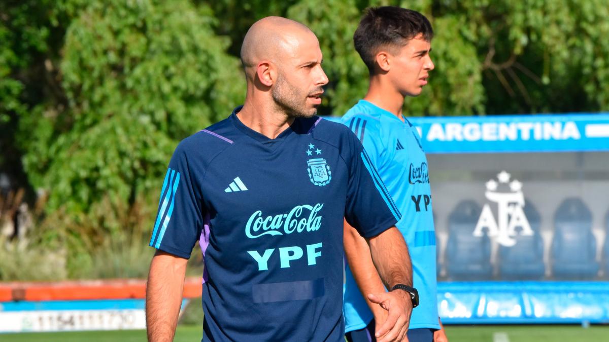 Mascherano en el entrenamiento del seleccionado Sub 23 