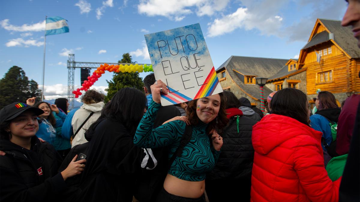 Marcha del Orgullo en Bariloche Foto Alejandra Bartoliche