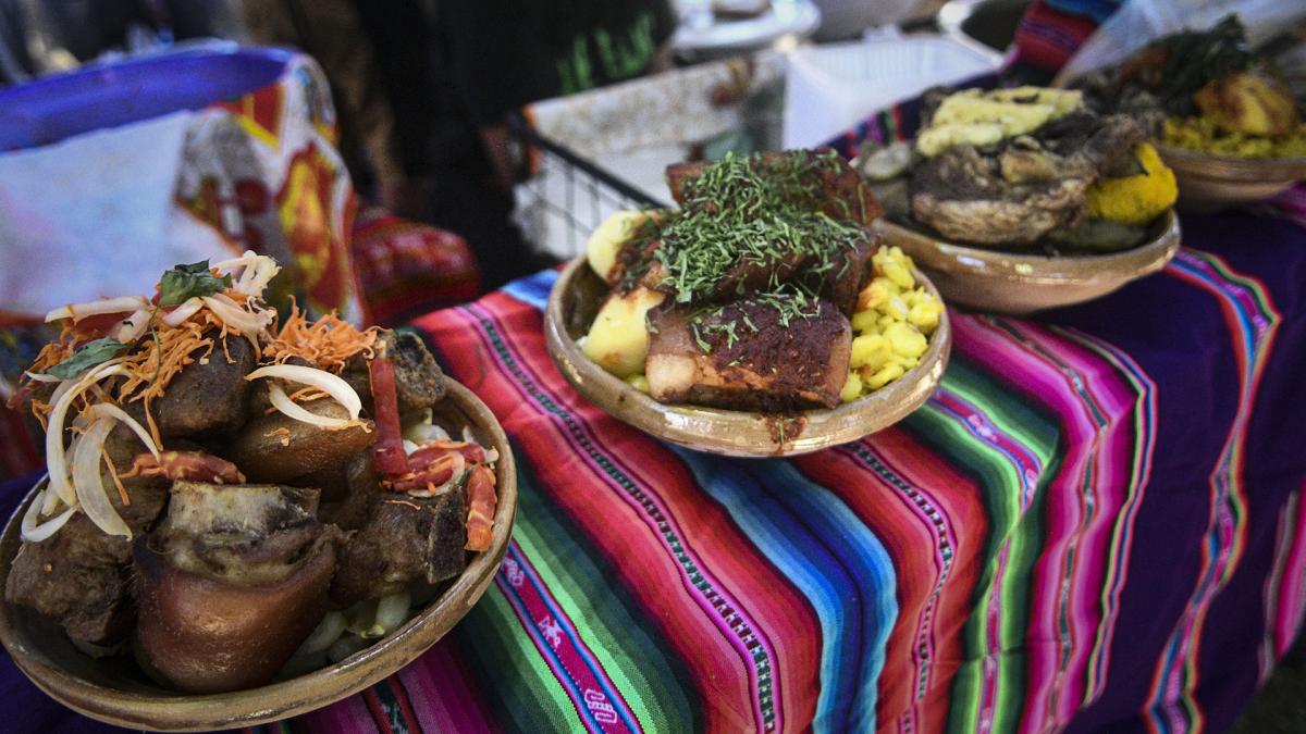 Los platos tpicos de la comunidad boliviana fueron protagonistas centrales en los festejos en el Parque Indoamericano Florencia Downes