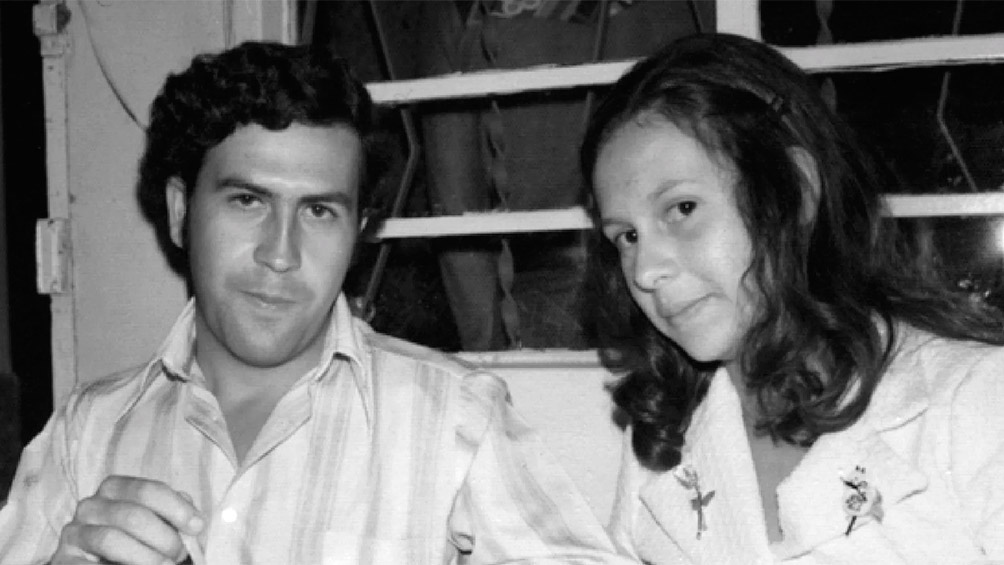 Pablo Escobar Gaviria junto a su esposa Victoria Henao Vallejos