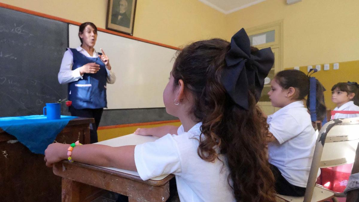 El ministro de Educacin Jos Goity reconoci que la devaluacin y la escalada inflacionaria puso a los trabajadores en situaciones difciles contexto en el que los docentes no son la excepcin Foto Archivo Tlam