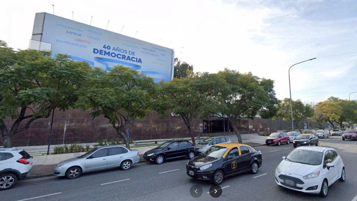 El edificio de la TV Pblica sobre la Avenida del Libertador Foto Archivo