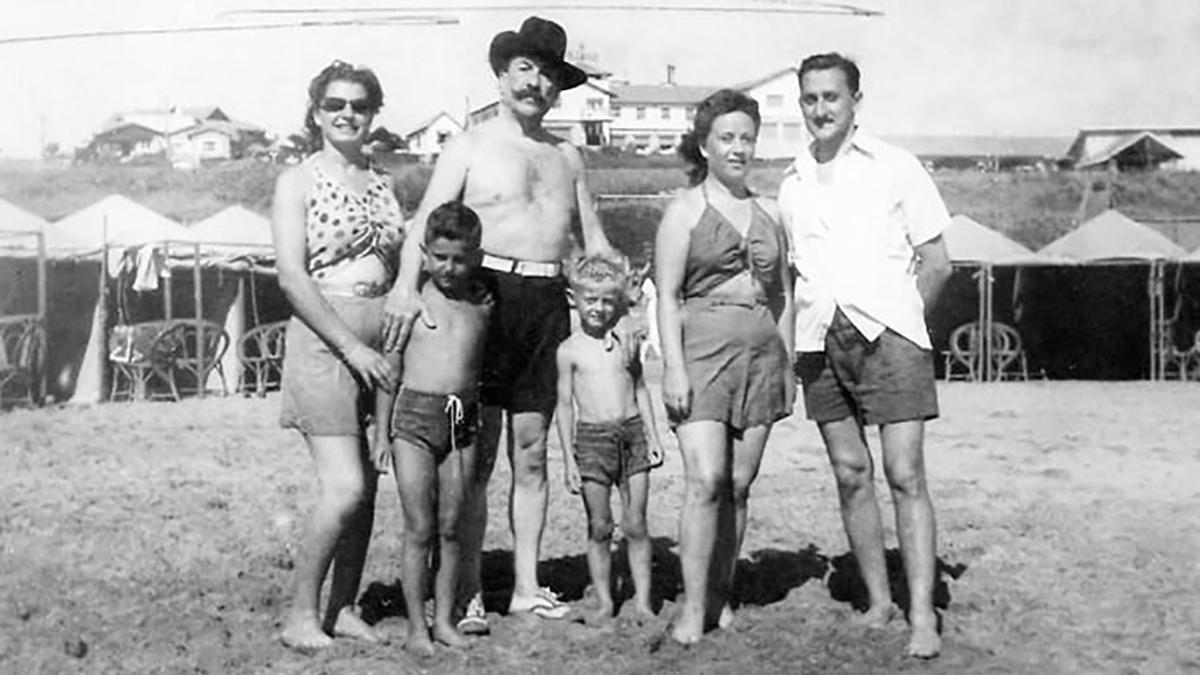 Familia veraneando en Mar del Plata Foto archivo