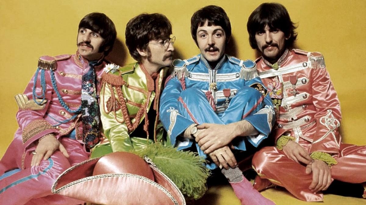 Los Beatles presentes en pelculas como Anochecer de un da agitado Socorro Djalo ser El submarino amarillo o la reciente Get Back