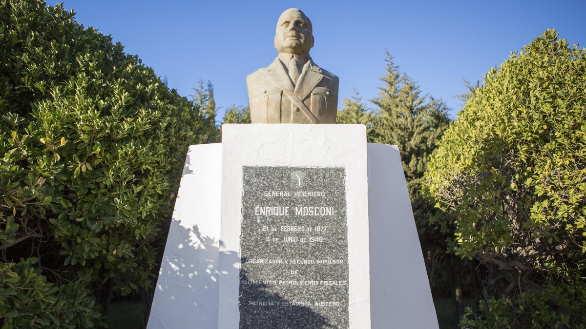 El paro se program para el mismo da en que la ciudad austral cumple 123 aos de su fundacin Foto Martn Levicoy 