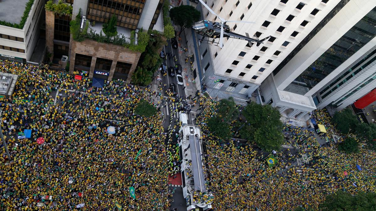 Una multitud se congreg en San Pablo Foto AFP 