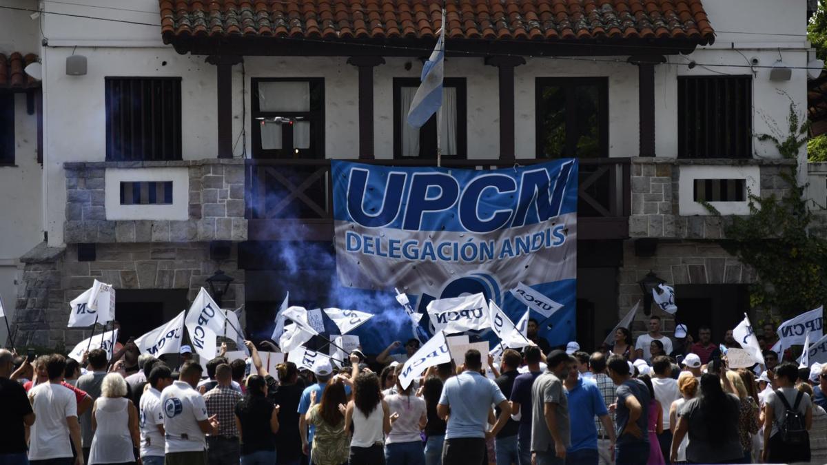 Este jueves UPCN realiz una protesta por los despedios en la sede de Andis en el barrio porteo de Belgrano Foto Prensa