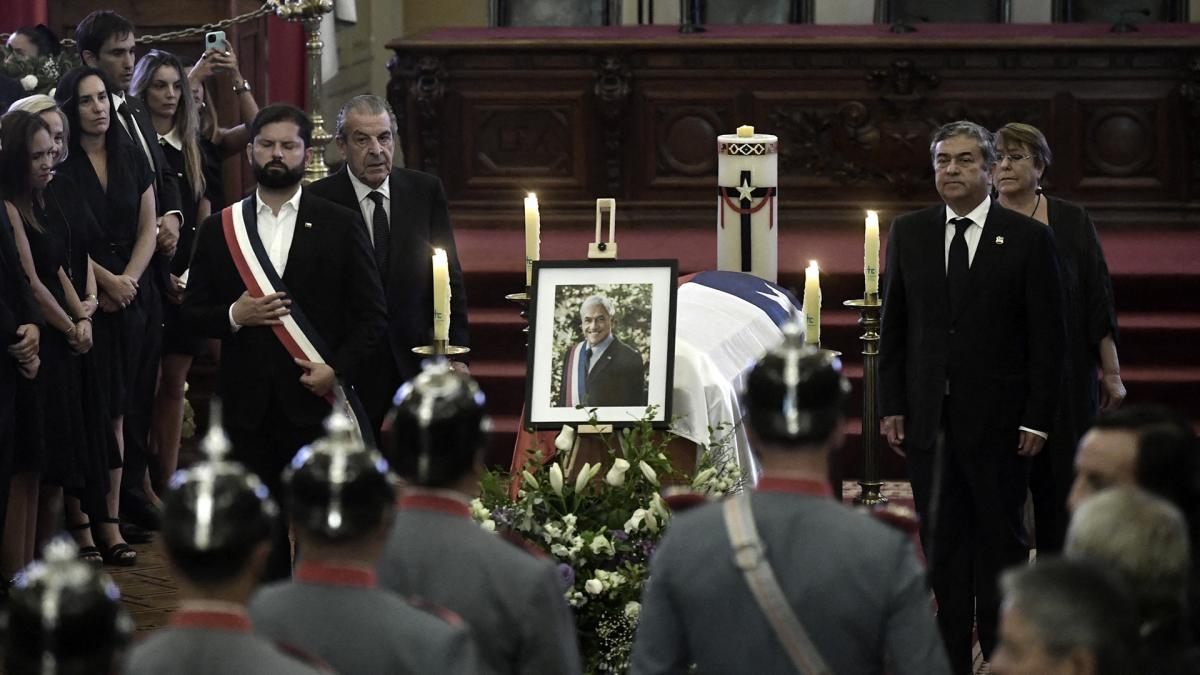El presidente de Chile Gabriel Boric despidi con un sentido discurso al fallecido expresidente Sebastin Piera Foto AFP