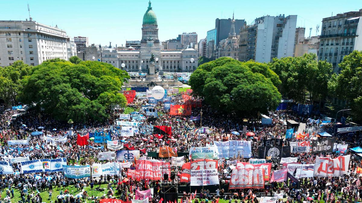 La Izquierda particip de la marcha que organiz la CGT 