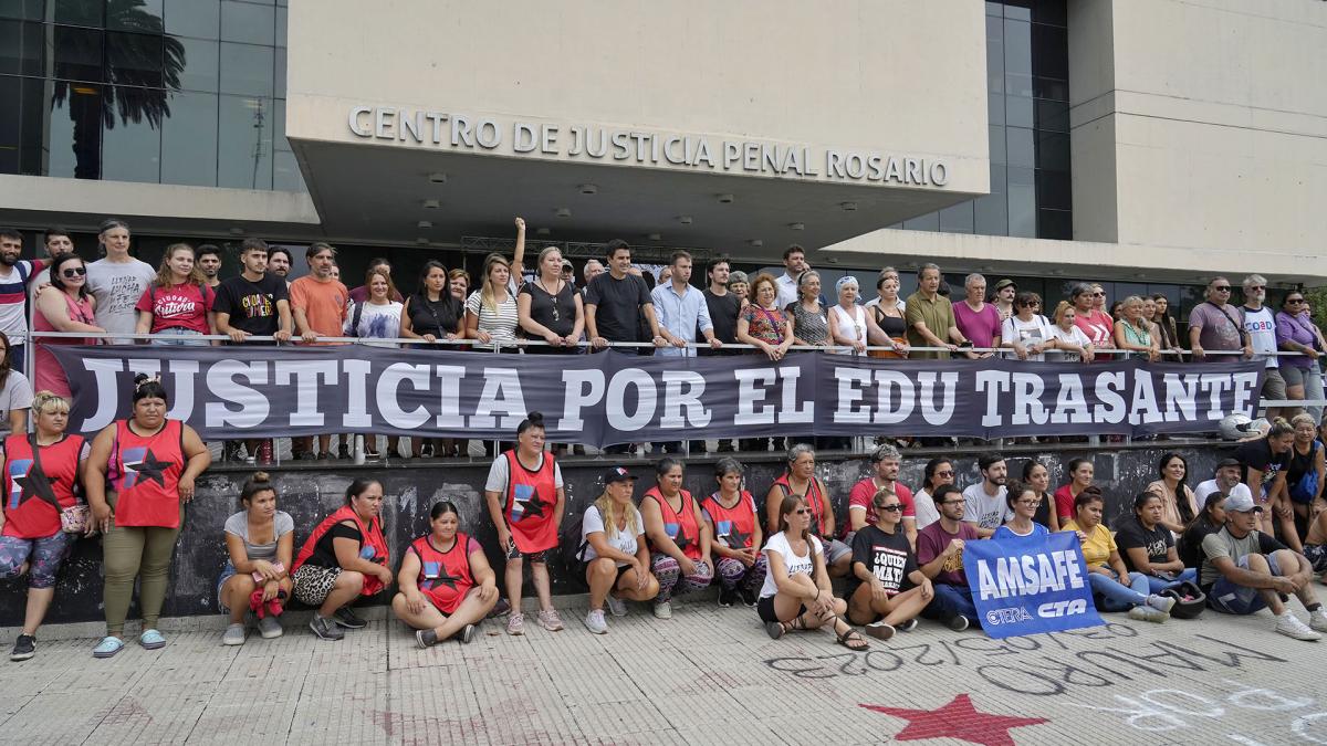 Los ahora condenados por el crimen no estuvieron presentes en la sala de audiencias y escucharon la lectura de la sentencia desde sus lugares de detencin por Zoom Foto Sebastin Granata