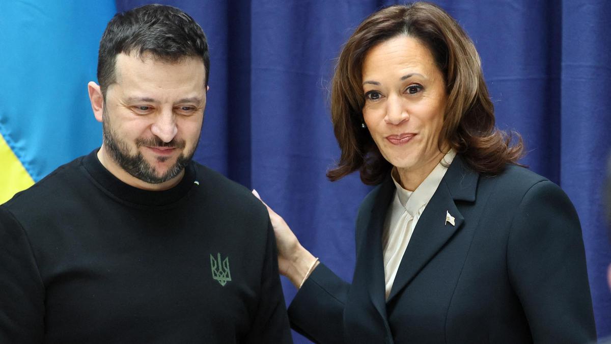 Voldimir Zelenesky y Kamala Harris en la conferencia de Munich Foto AFP