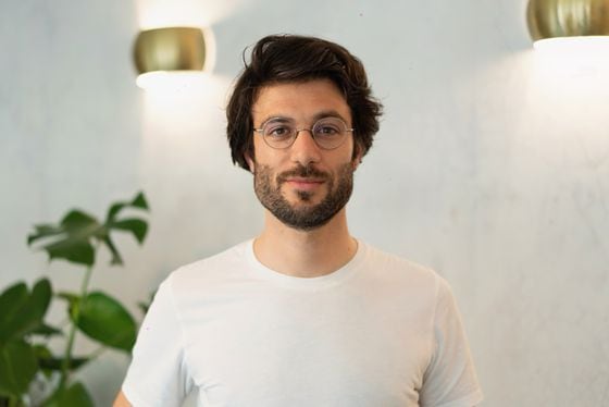 Thibaut Sahaghian, jefe de abstracción de redes, Safe (Seguro)