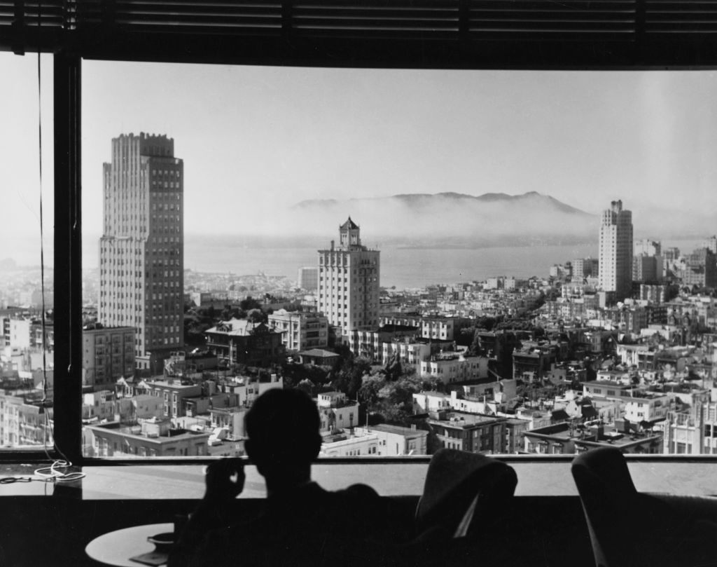 Una vista desde la cima de la marca en 1945.