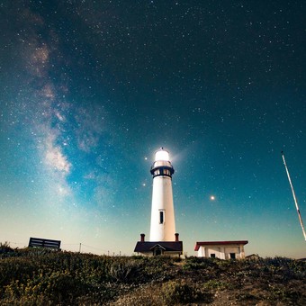 Un país de Sudamérica ostenta el único faro de río en el mundo: dónde está y a qué se debe esta particularidad 