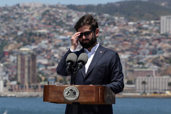 El presidente de Chile, Gabriel Boric, anunció medidas para reforzar la seguridad en el país. Foto: REUTERS  