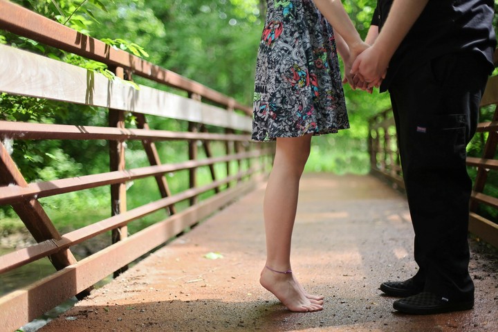 La madurez emocional es clave en una relación, más allá de la edad cronológica de cada integrante. Foto: Pexels.