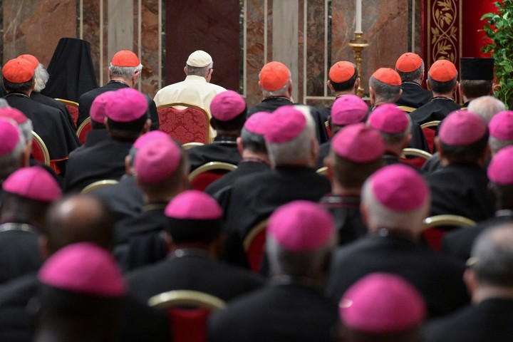 El Papa Francisco encabezó en febrero de 2019 un encuentro de obispos para tratar el tema de los abusos sexuales en la Iglesia. Foto: AP 