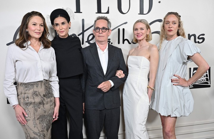 Diane Lane, Demi Moore, Tom Hollander, Naomi Watts y Chloe Sevigny  en la presentación de "Feud". AFP