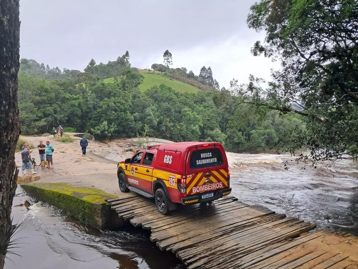 Aunque el río es un popular destino turístico, tiene una “fuerte corriente” y se caracteriza por sus ríos caudalosos y senderos de trekking.