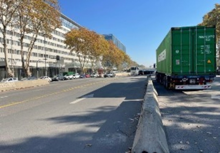 Antes. La avenida Castillo, en Retiro, conecta a la Ciudad con el Puerto y la terminal de Cruceros.