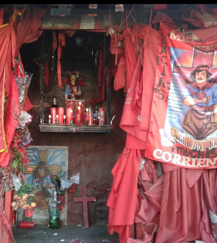 Altar en Mercedes.
Foto. Juan Tausk