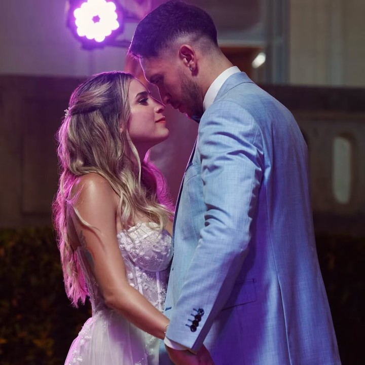 Emily y Santiago de "Love is Blind Argentina" se casaron en el reality.