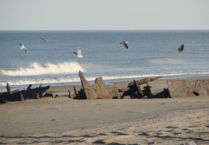 Punta Médanos un lugar tranquilo y para gasoleros en el mar argentino Imagen de Costa del Este