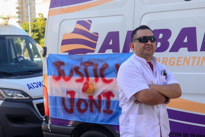 Protesta por el crimen del enfermero Jonatan Nicolás Calderón en La Plata. Foto Mauricio Nievas