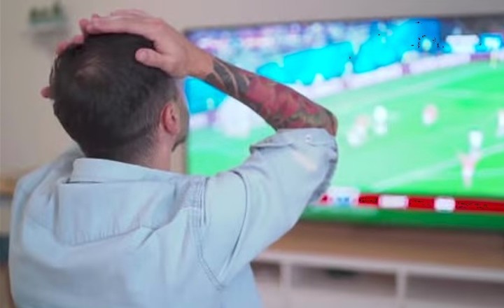 Una derrota de nuestro equipo pone el doble de tristes de lo que una victoria alegra.