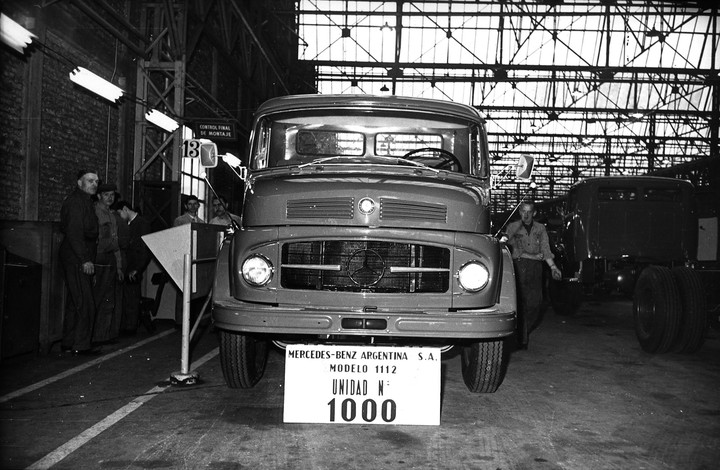 Unidad número 1.000 del Mercedes-Benz 1112, un modelo legendario fabricado en Virrey del Pino. 