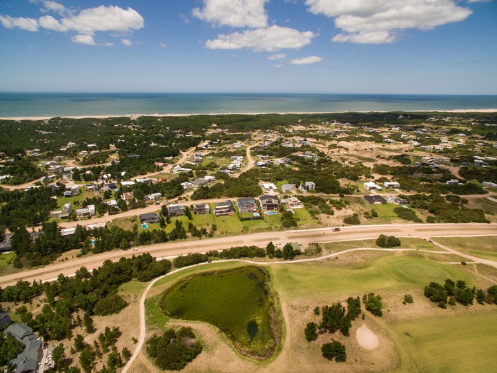 Costa Esmeralda, un clásico de la Costa con 300 casas terminadas.