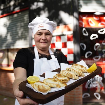 La historia de la tucumana que conquistó Buenos Aires con sus empanadas: vende hasta 3.000 docenas por semana