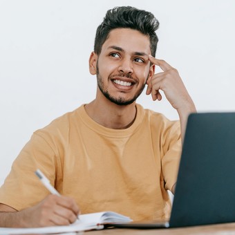 Esta es la manera en la que una persona inteligente escribe la letra H, según la grafología