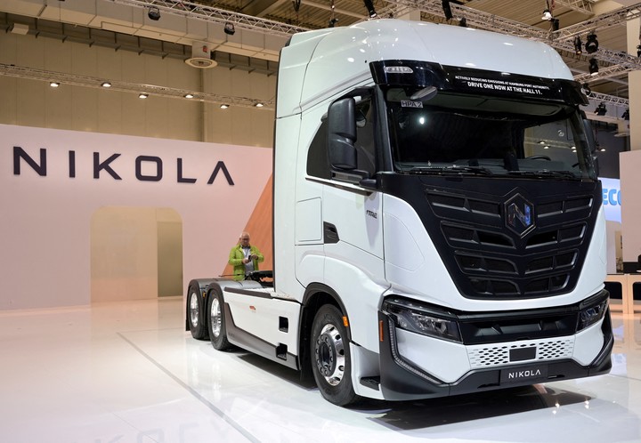 El fabricante de camiones estadounidense Nikola en una feria de transporte en 2022. Foto: REUTERS